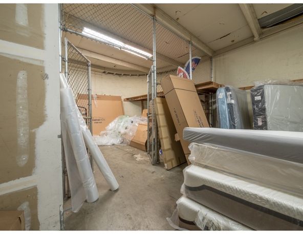 Prime Ventura Retail : 4051 E. Main Street, Ventura, CA 93003
